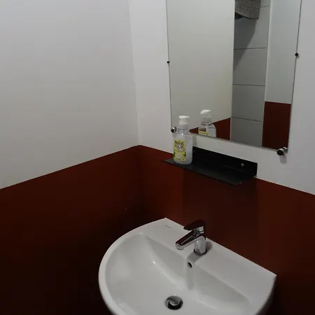 Hostel20 Hostel